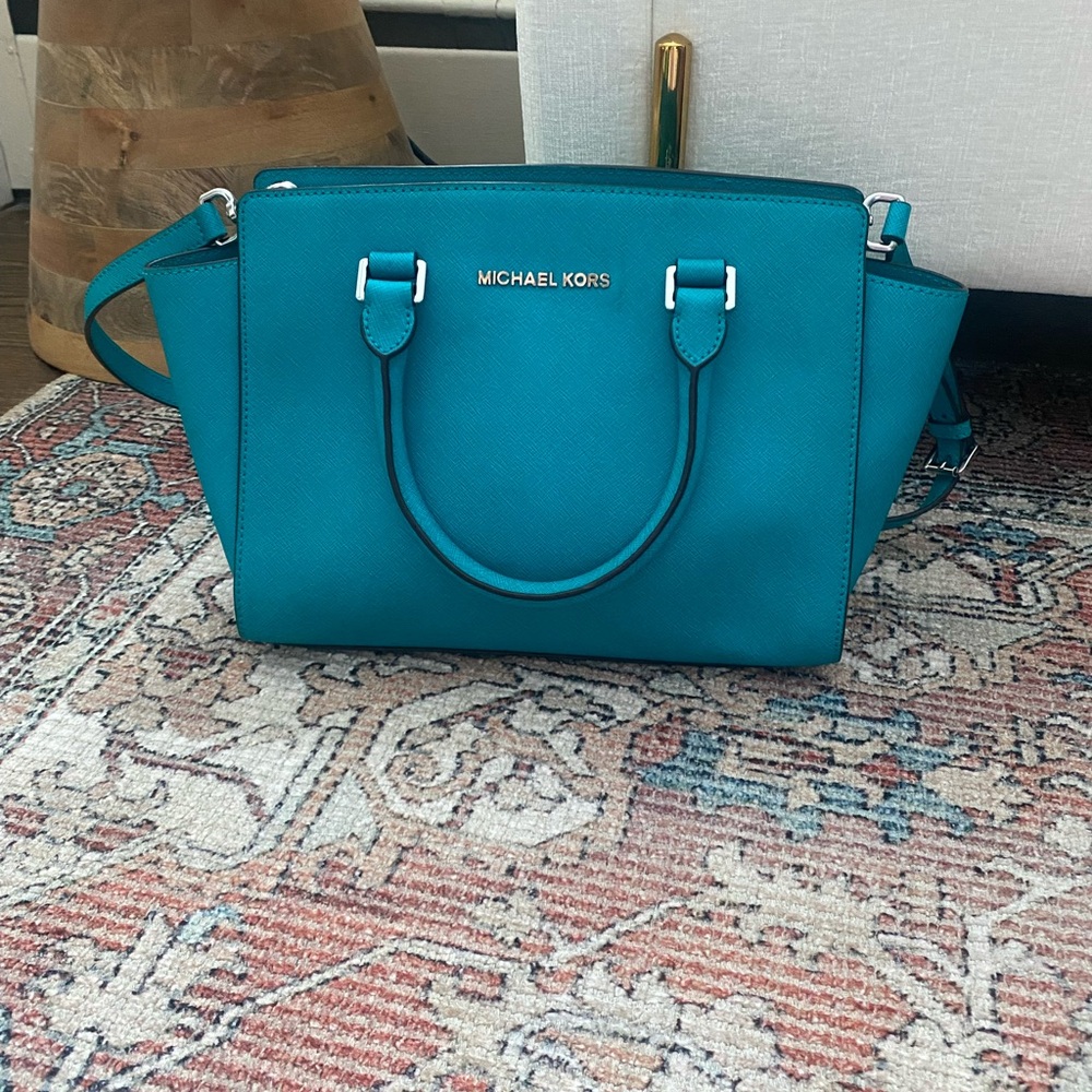 Michael Kors Selma medium satchel with dust bag